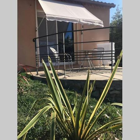 Logement Attenant A Une Villa T2 Avec Terrasse . Besse-sur-Issole المظهر الخارجي الصورة