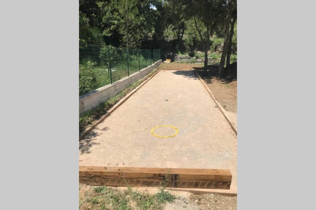Logement Attenant A Une Villa T2 Avec Terrasse . Besse-sur-Issole المظهر الخارجي الصورة